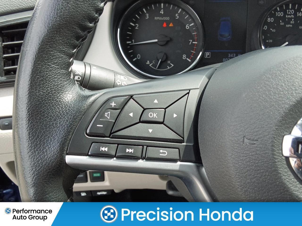 2021 Nissan Qashqai SL Leather Sunroof Navigation CarPlay Photo