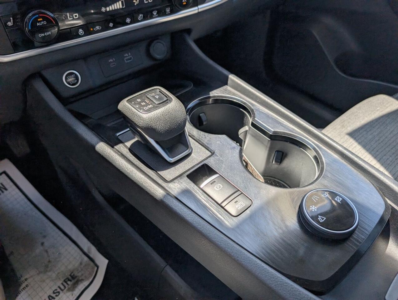 2022 Nissan Rogue S AWD   CAMERA   CARPLAY   ANDROID  HTD SEATS Photo
