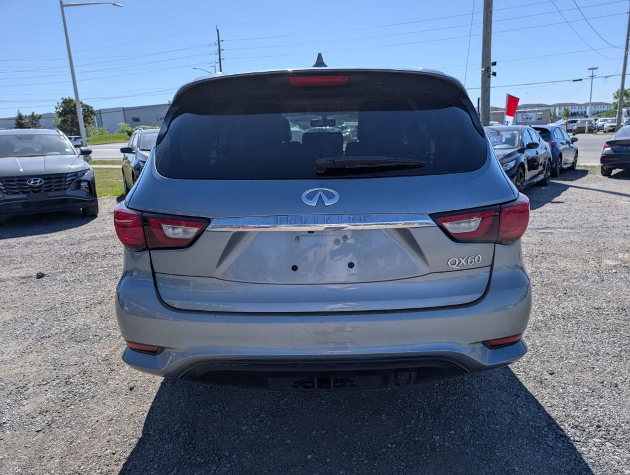 2017 Infiniti QX60 AWD   LEATHER   SUNROOF   CAMERA   HTD SEATS & STE Photo