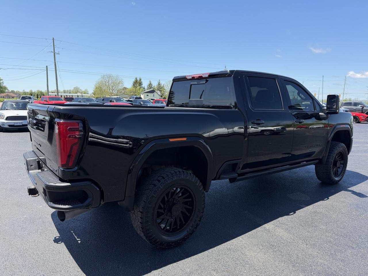 2024 GMC SIERRA 2500HD 4WD Crew Cab 159  Denali Photo