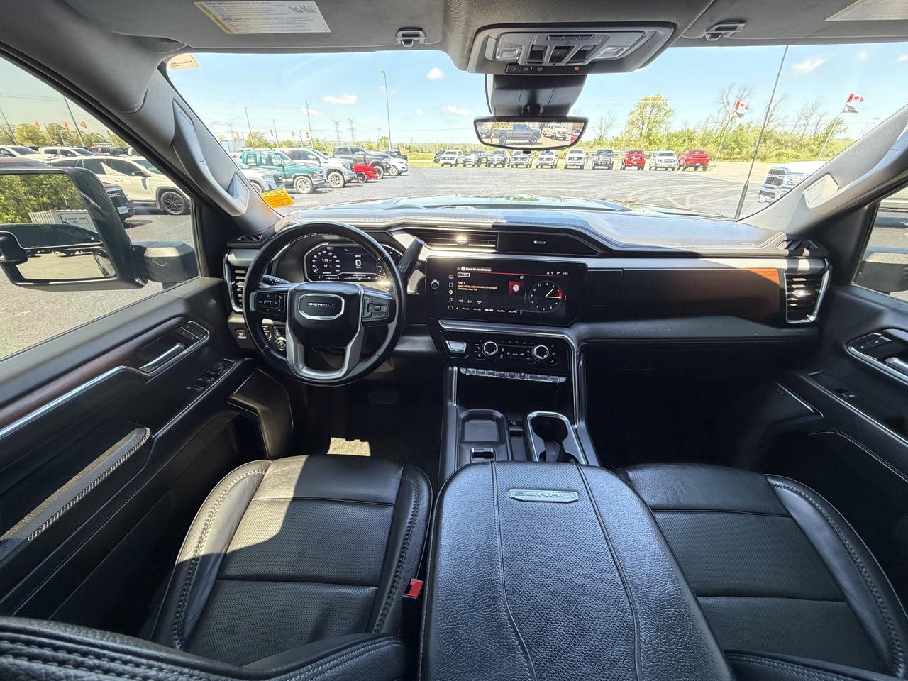 2024 GMC SIERRA 2500HD 4WD Crew Cab 159  Denali Photo