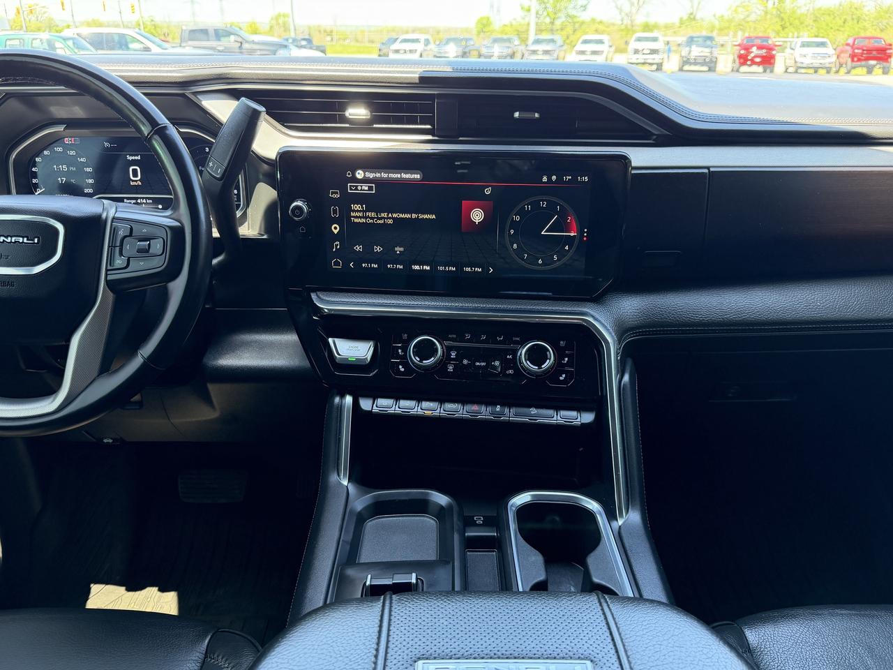 2024 GMC SIERRA 2500HD 4WD Crew Cab 159  Denali Photo