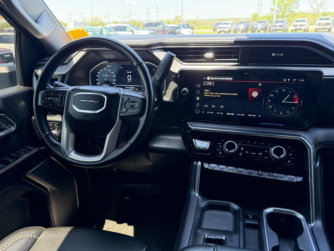 2024 GMC SIERRA 2500HD 4WD Crew Cab 159  Denali Photo