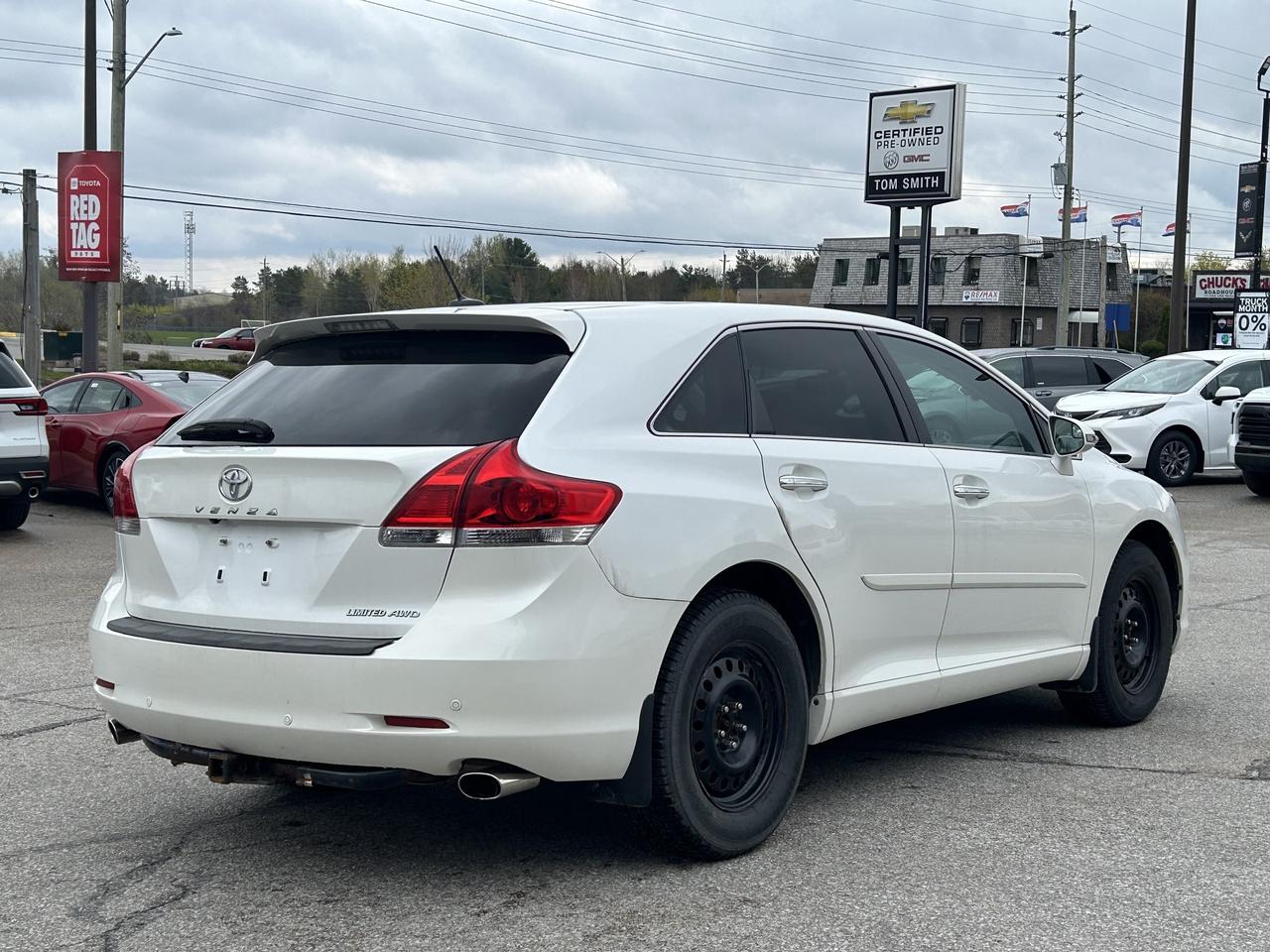 2016 Toyota Venza LIMITED Photo