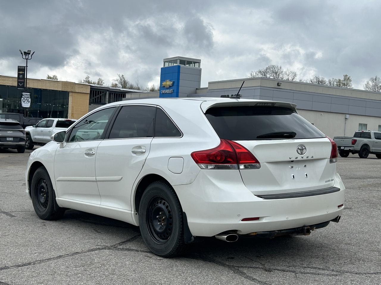 2016 Toyota Venza LIMITED Photo