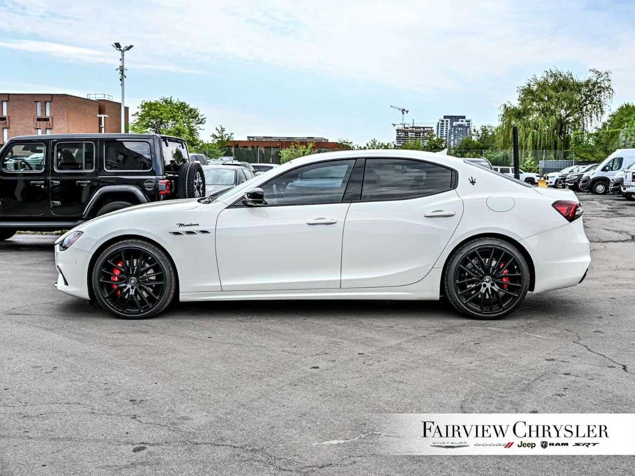 2023 Maserati Ghibli Modena Q4 AWD SUNROOF   RED LEATHER   SOFT CLOSE DOORS   INTERIOR CARBON   NERISSIMO PKG Photo2