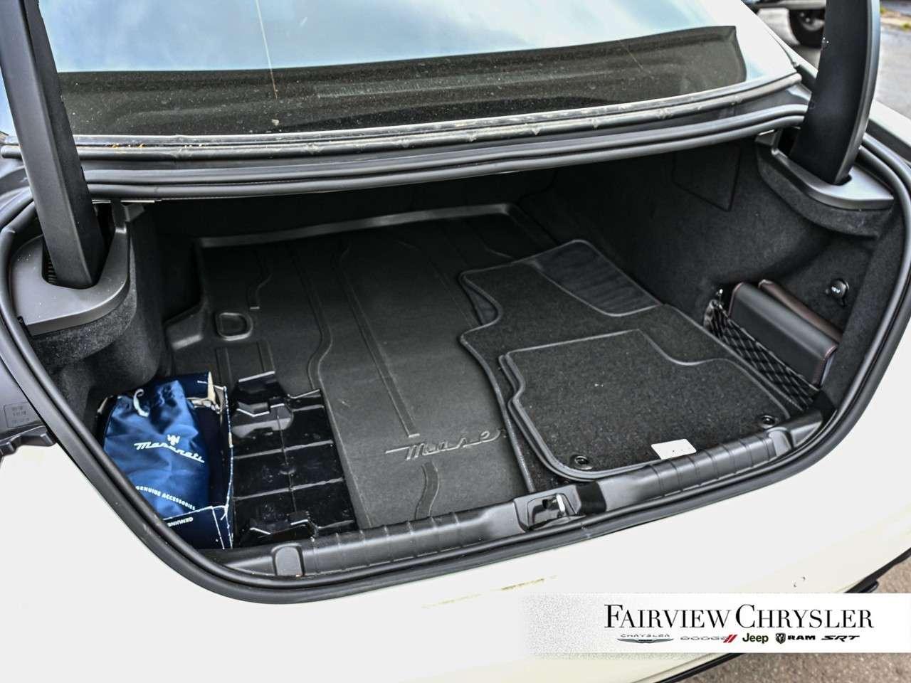 2023 Maserati Ghibli Modena Q4 AWD SUNROOF   RED LEATHER   SOFT CLOSE DOORS   INTERIOR CARBON   NERISSIMO PKG Photo