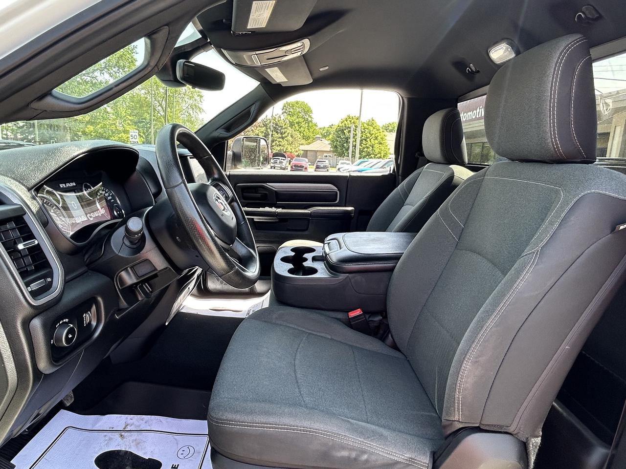 2022 RAM 3500 TRADESMAN/4X4/BACK UP CAM/CALL PICTON Photo