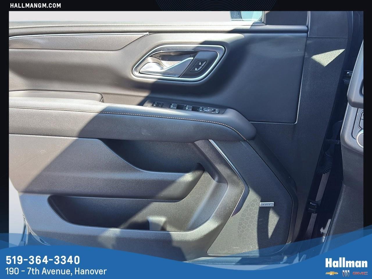 2023 GMC Yukon AT4 4X4 Photo