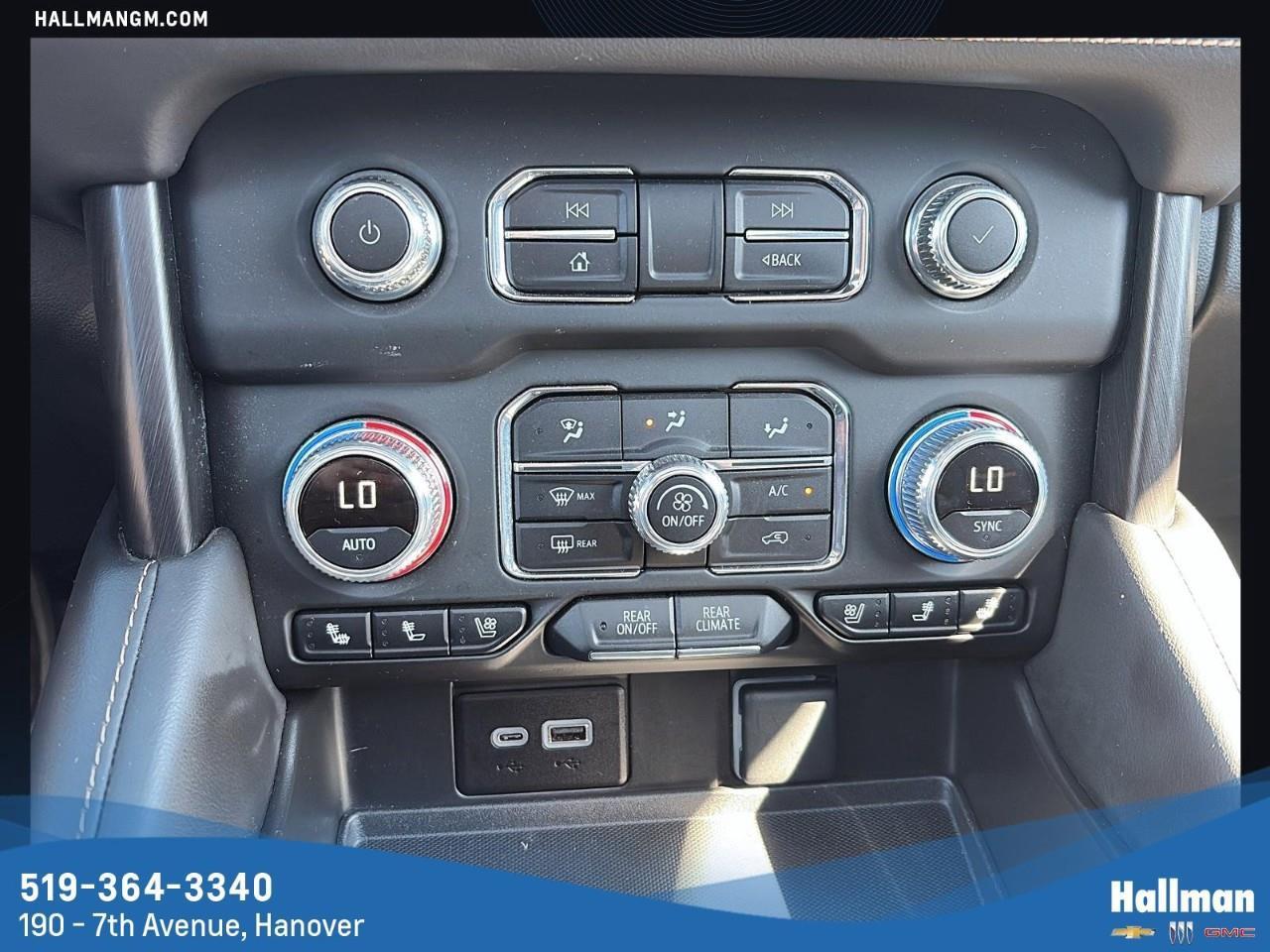 2023 GMC Yukon AT4 4X4 Photo