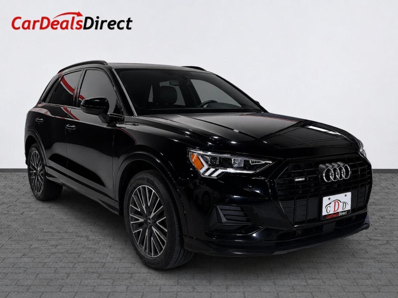 2022 Audi Q3 40 Premium quattro /NAVI/Leather/Sunroof/Drive Ass Photo0