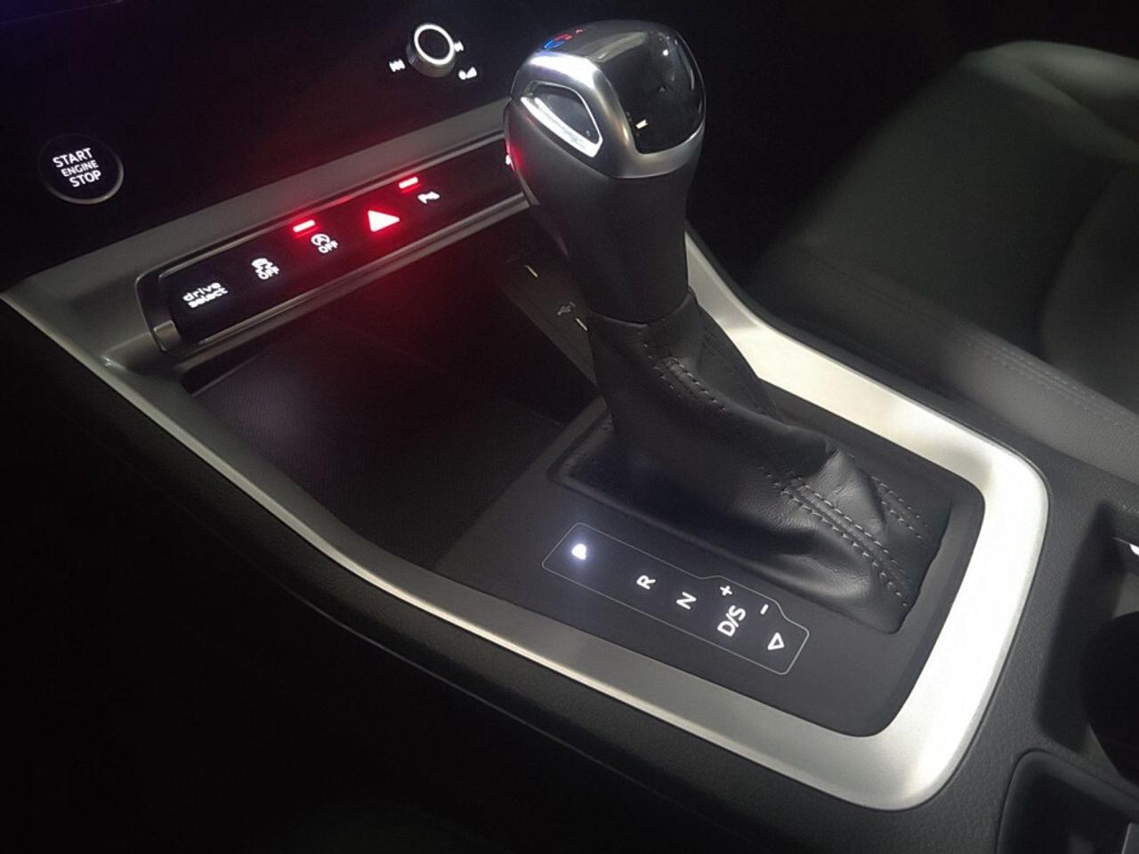 2022 Audi Q3 40 Premium quattro /NAVI/Leather/Sunroof/Drive Ass Photo