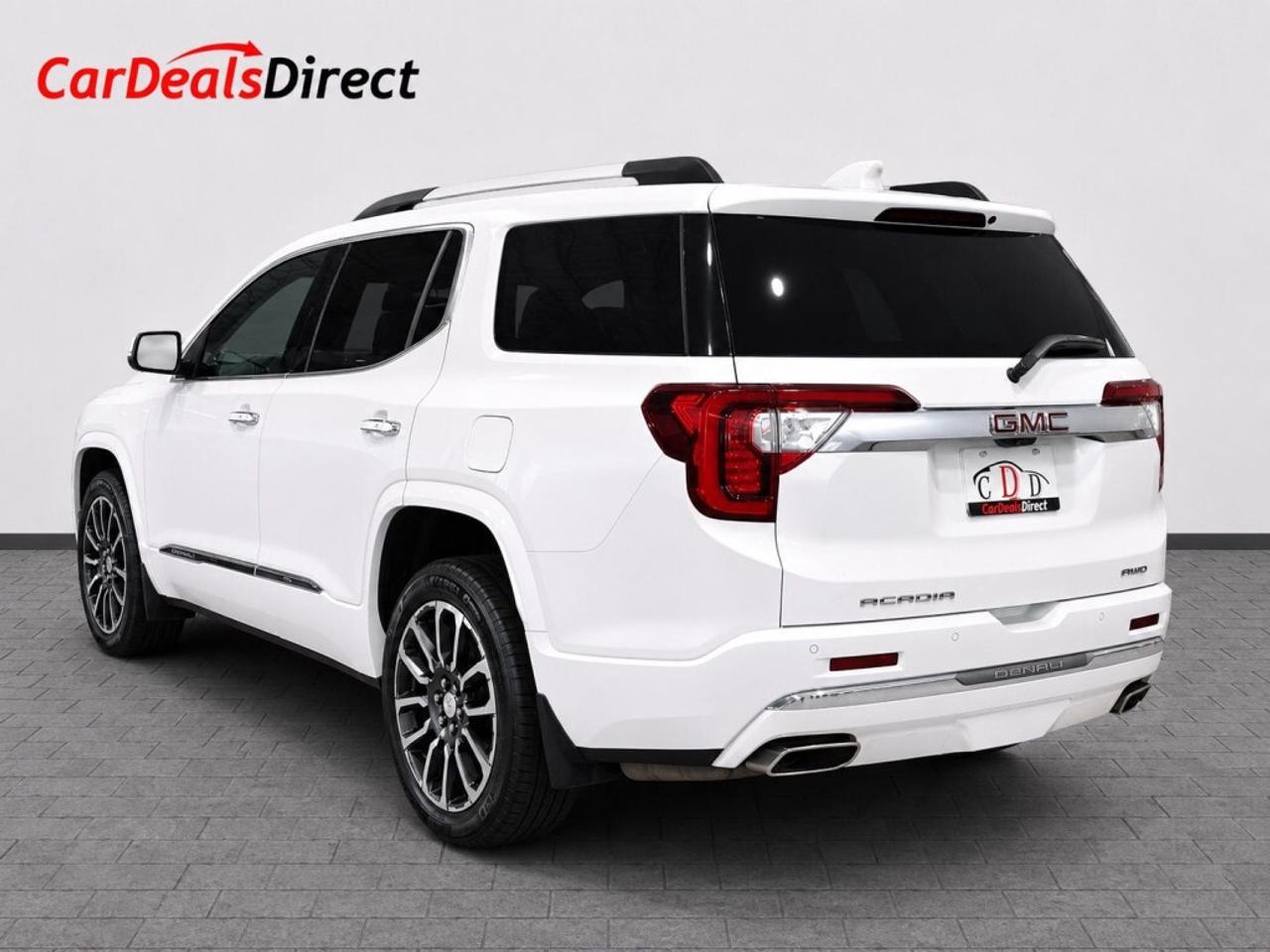 2021 GMC Acadia Denali AWD   $5590 Factory Options   7-Passenger Photo4