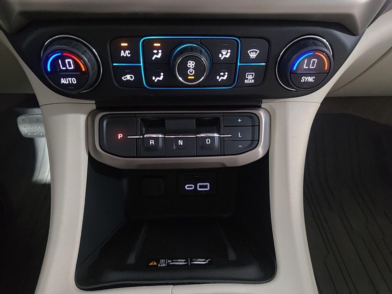 2021 GMC Acadia Denali AWD   $5590 Factory Options   7-Passenger Photo