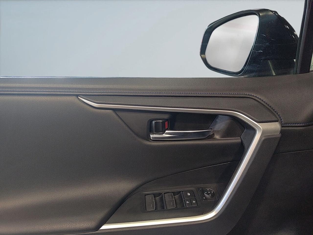 2022 Toyota RAV4 Hybrid High-Demand HYBRID XSE Model   Leather   Sunroof Photo