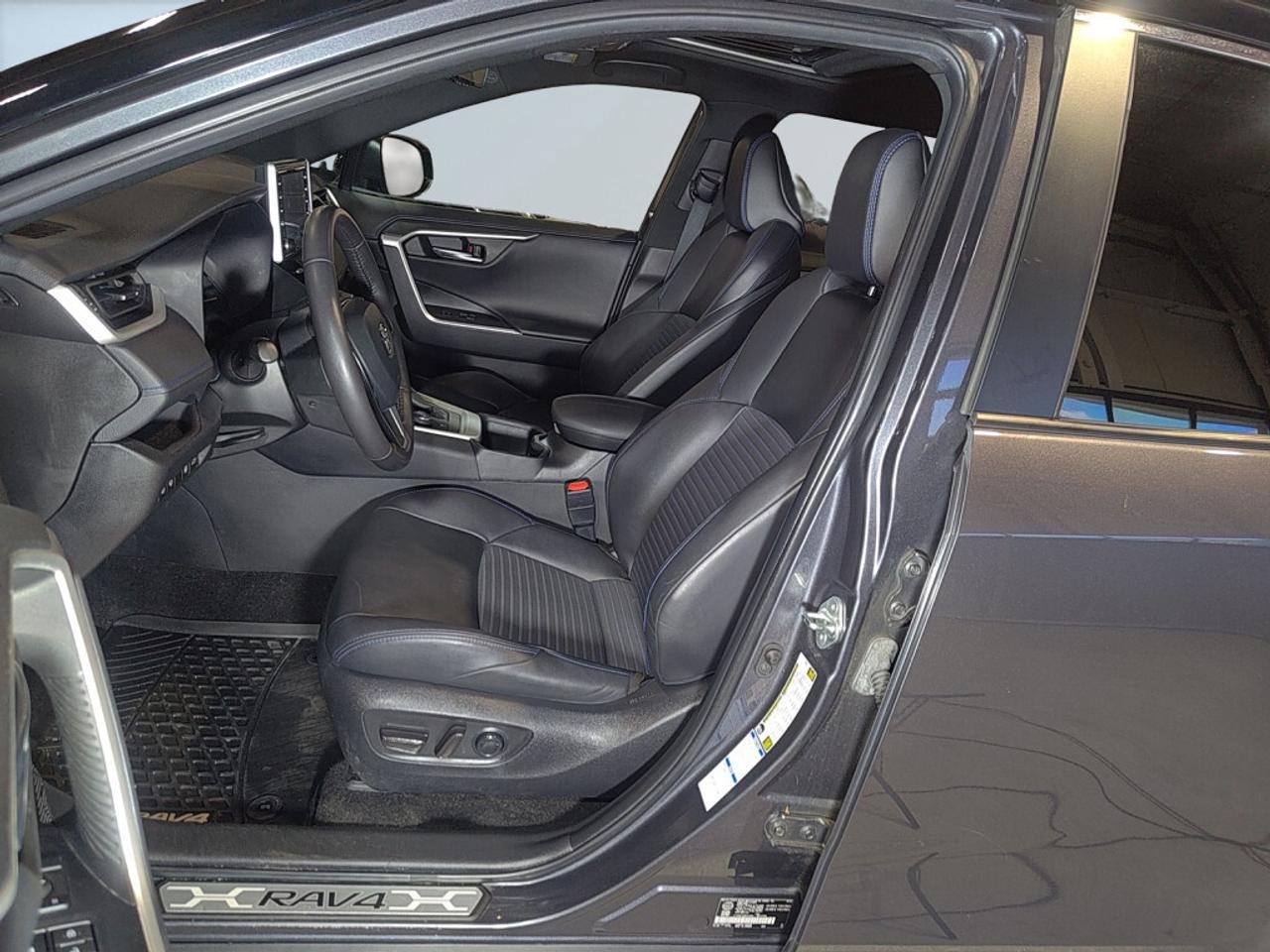 2022 Toyota RAV4 Hybrid High-Demand HYBRID XSE Model   Leather   Sunroof Photo