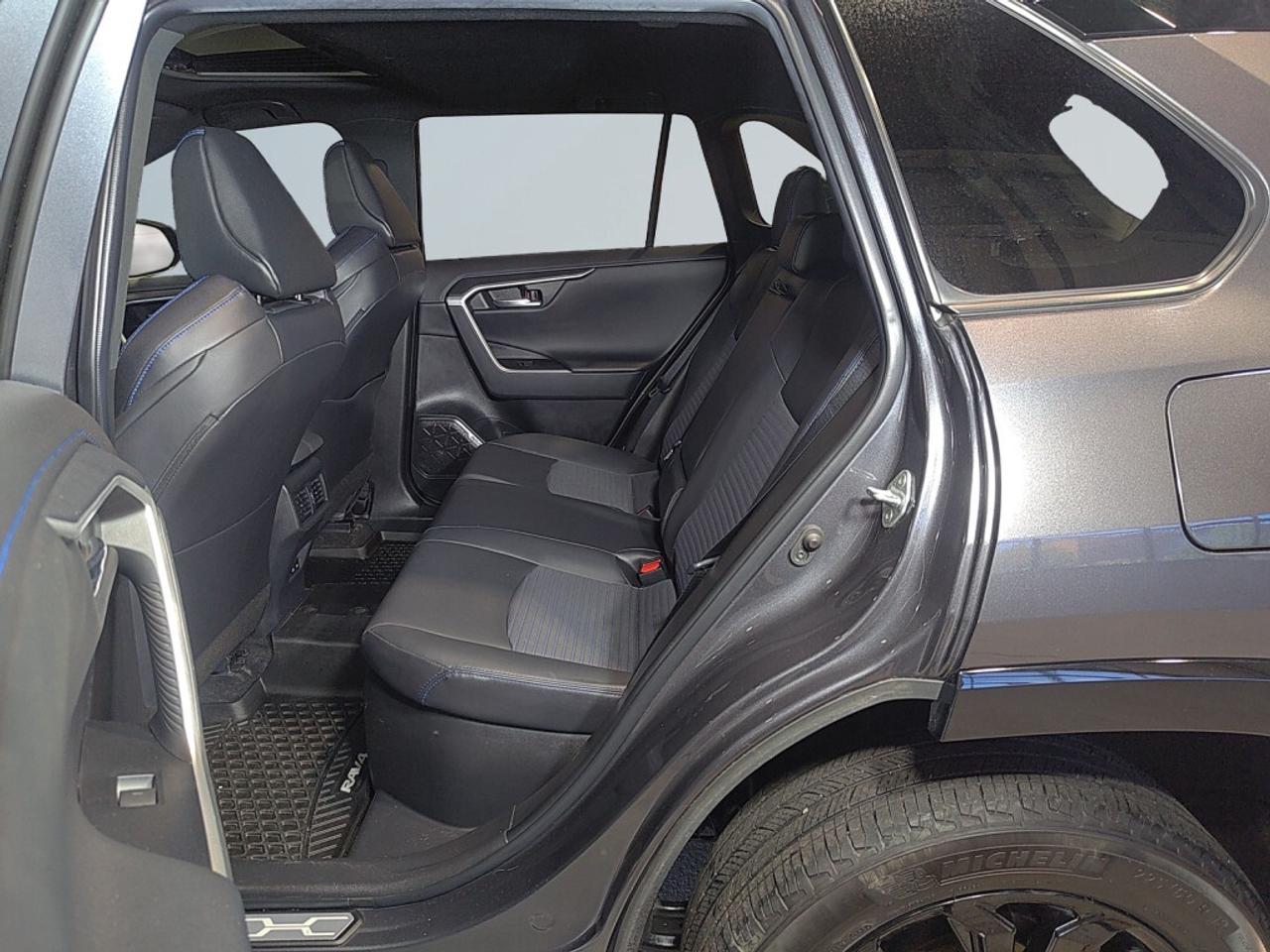 2022 Toyota RAV4 Hybrid High-Demand HYBRID XSE Model   Leather   Sunroof Photo