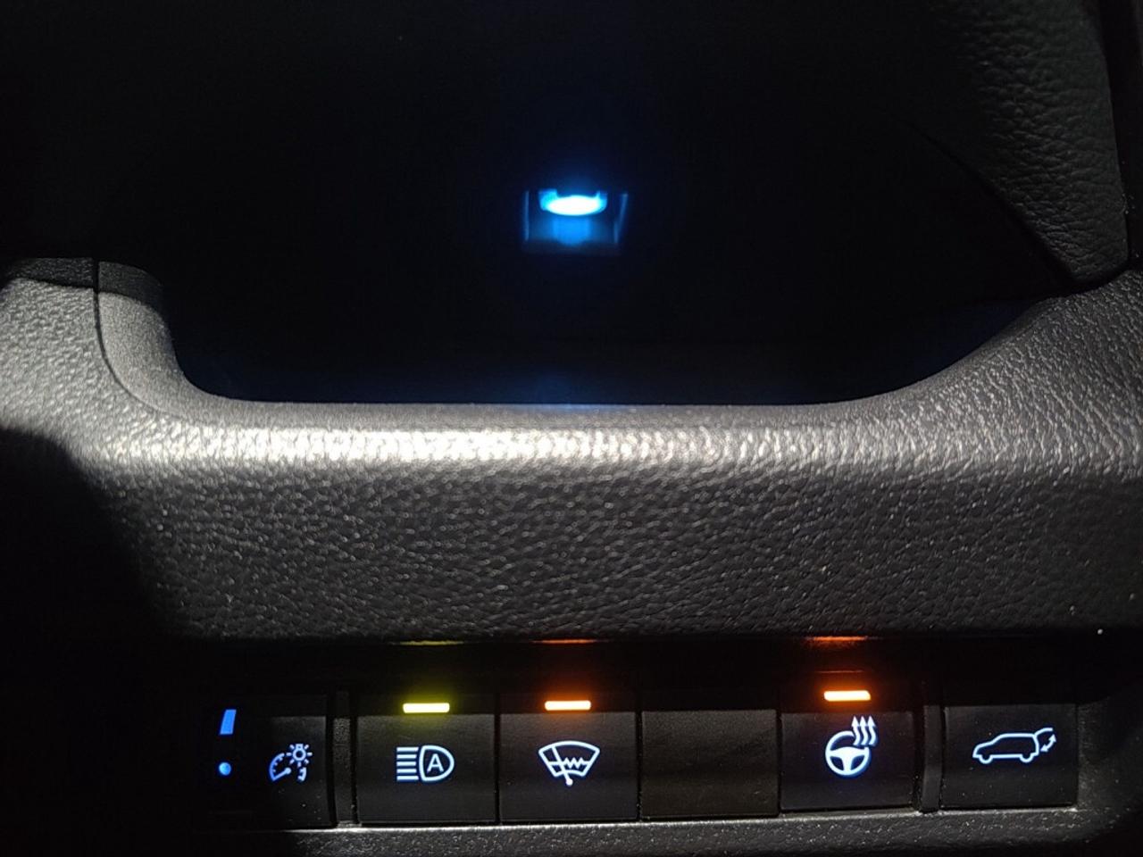 2022 Toyota RAV4 Hybrid High-Demand HYBRID XSE Model   Leather   Sunroof Photo