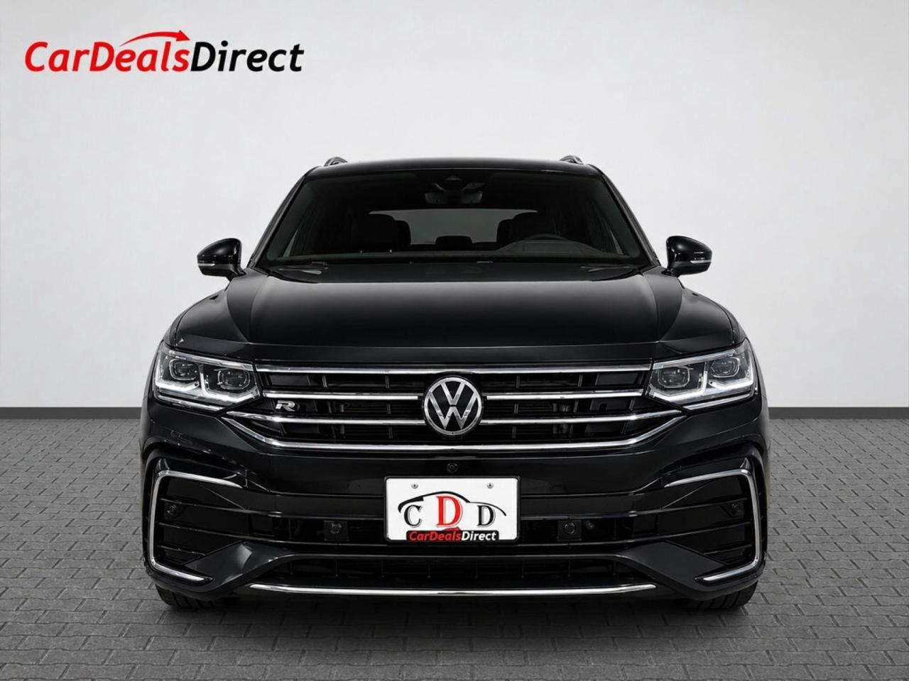 2022 Volkswagen Tiguan Highline R-Line 4MOTION/Clean carfax/ Leather/Sunr Photo1