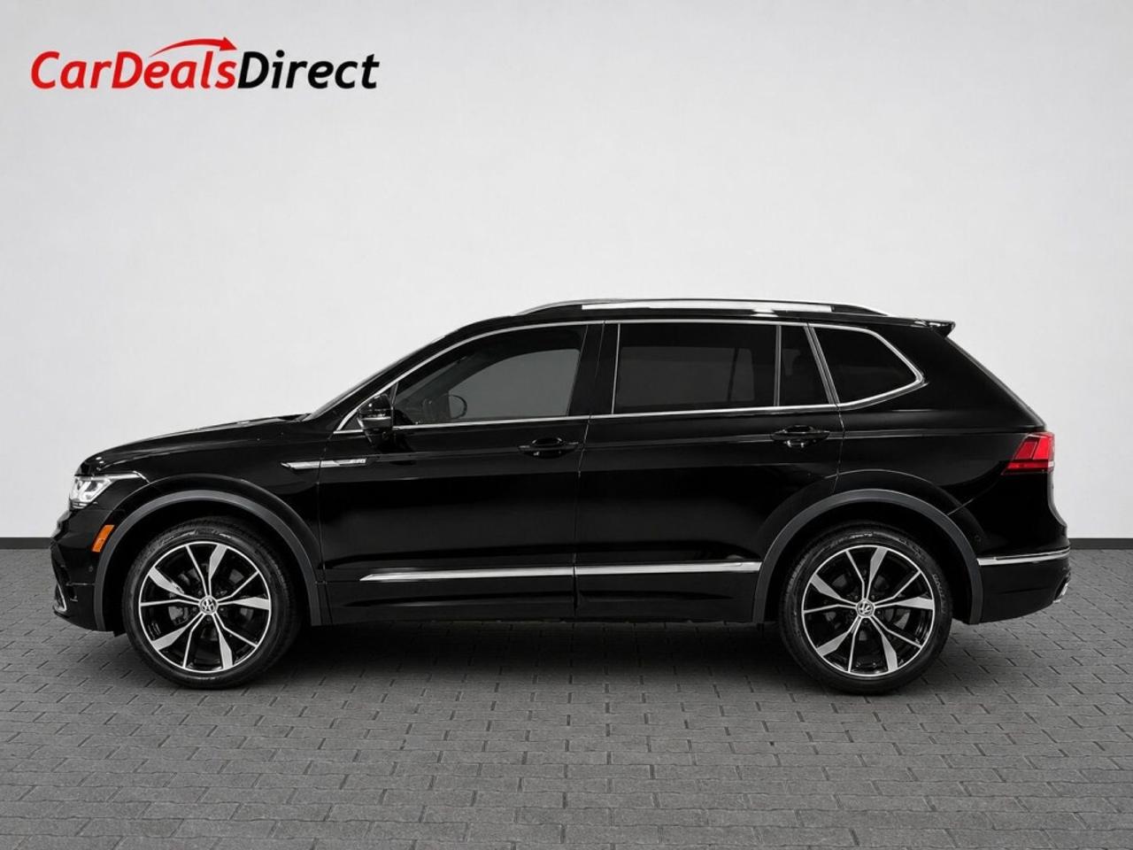 2022 Volkswagen Tiguan Highline R-Line 4MOTION/Clean carfax/ Leather/Sunr Photo