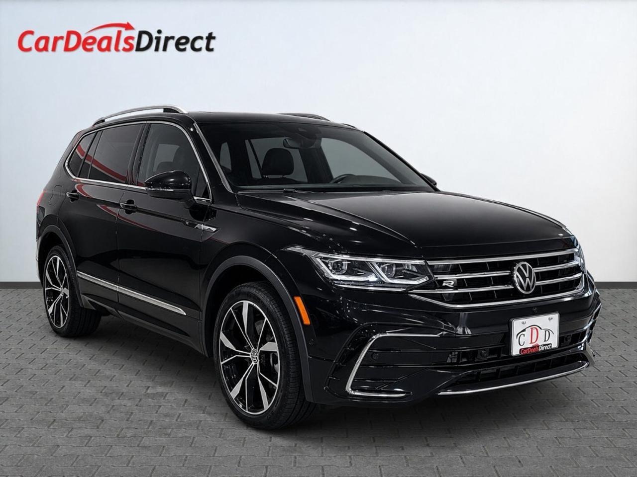 2022 Volkswagen Tiguan Highline R-Line 4MOTION/Clean carfax/ Leather/Sunr Photo