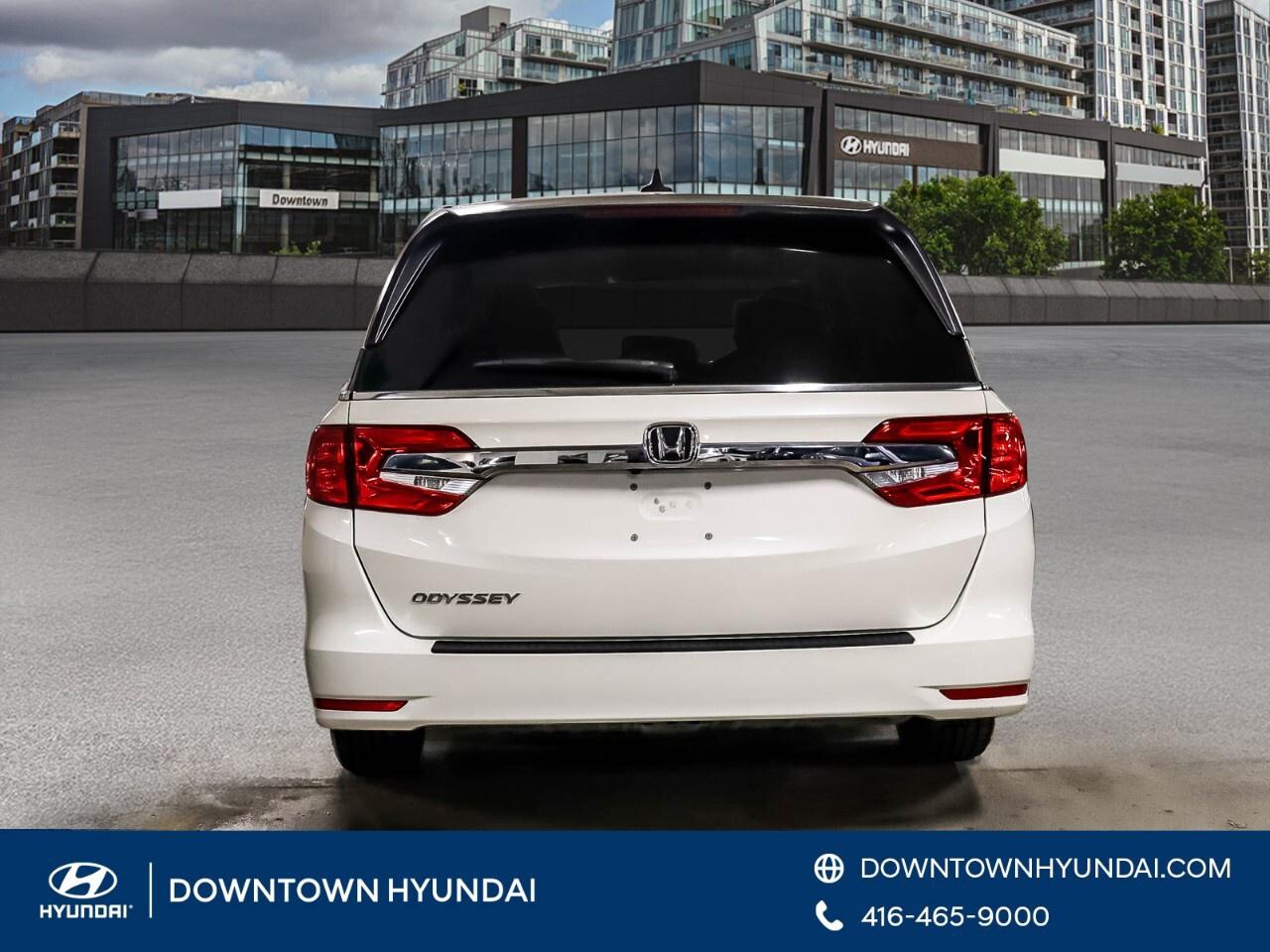 2018 Honda Odyssey EX Photo3