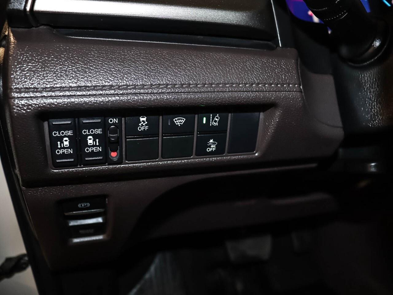 2018 Honda Odyssey EX Photo