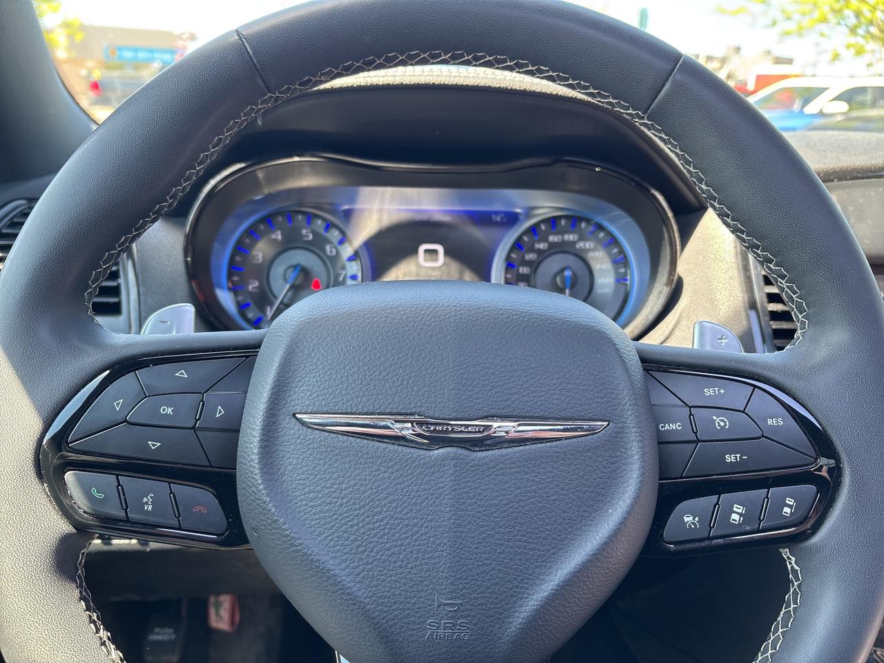 2023 Chrysler 300 300S AWD Panoroof Leather Nav Back Up Camera Photo
