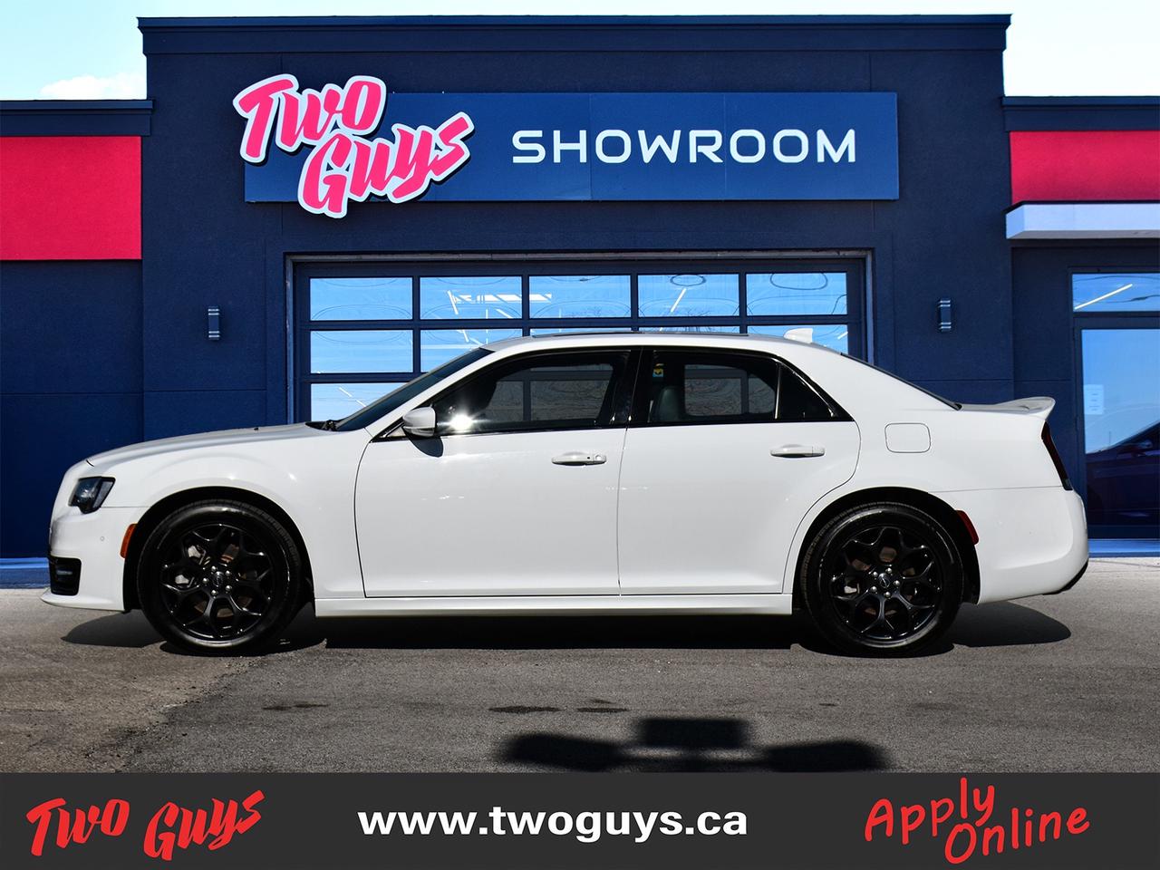 2023 Chrysler 300 300S AWD Panoroof Leather Nav Back Up Camera Photo