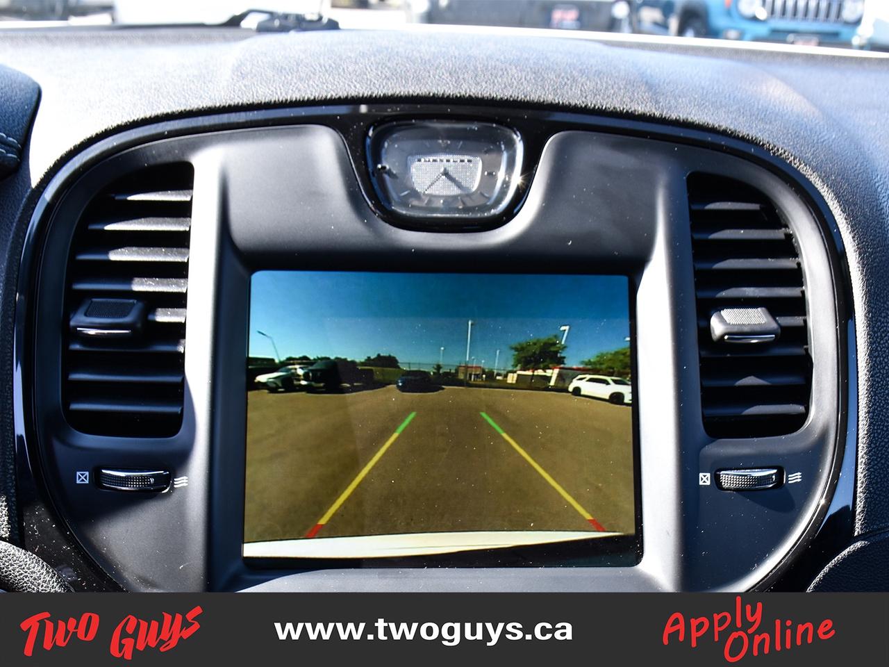 2023 Chrysler 300 300S AWD Panoroof Leather Nav Back Up Camera Photo
