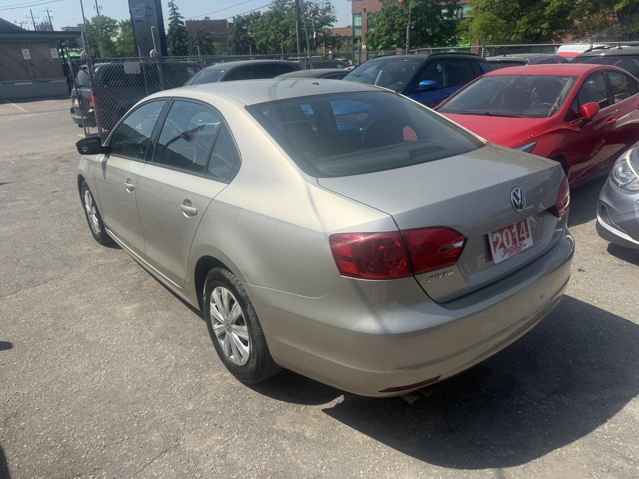 2014 Volkswagen Jetta Sedan *** 3 YEAR WARRANTY INCLUDED *** Photo
