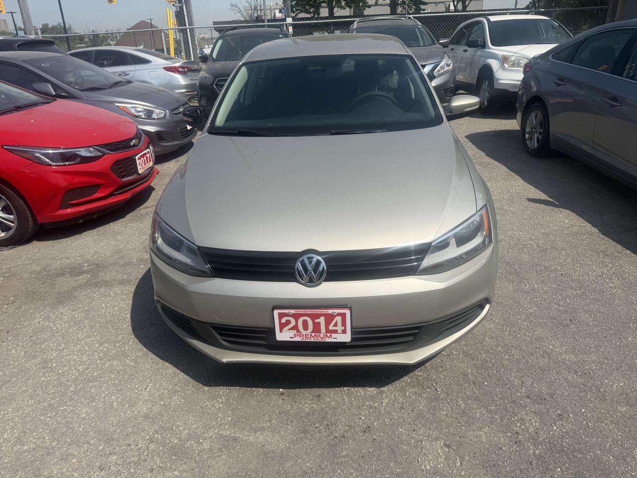 2014 Volkswagen Jetta *** 3 YEAR WARRANTY INCLUDED *** Photo1