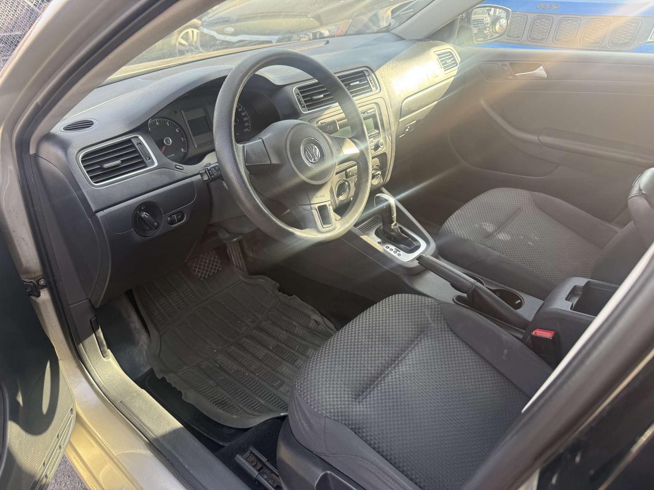2014 Volkswagen Jetta *** 3 YEAR WARRANTY INCLUDED *** Photo