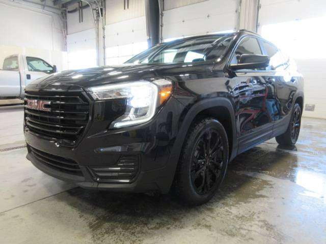 2022 GMC Terrain SLE AWD, HTD. SEATS, A/C, APPLE/ANDROID, 61K! Photo3