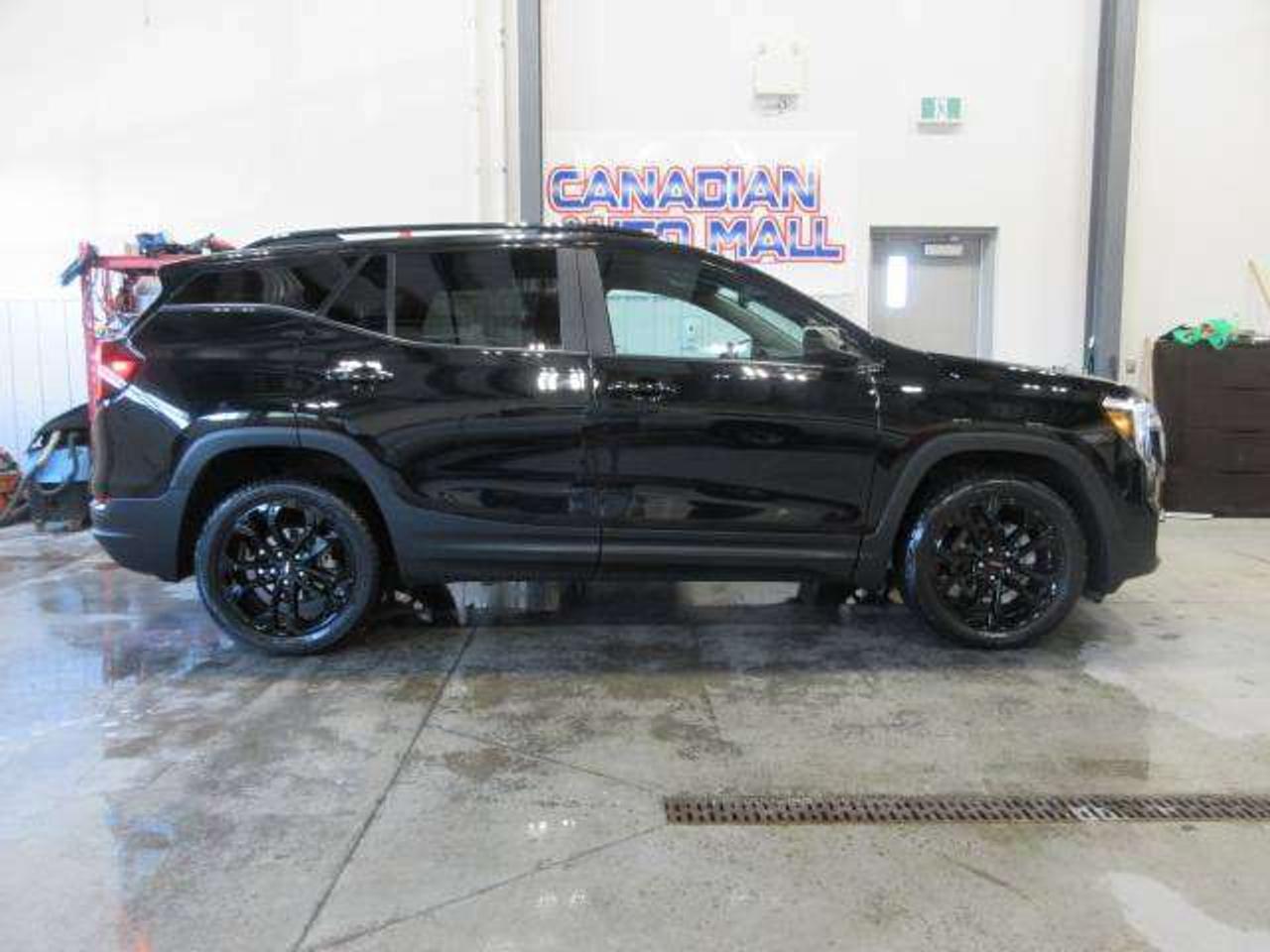 2022 GMC Terrain SLE AWD, HTD. SEATS, A/C, APPLE/ANDROID, 61K! Photo