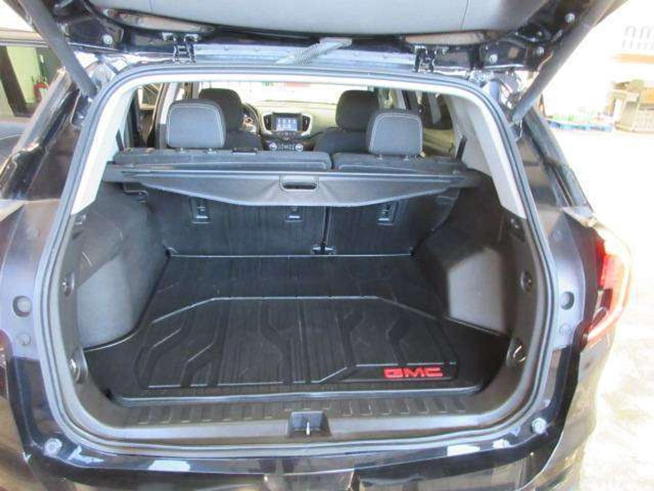 2022 GMC Terrain SLE AWD, HTD. SEATS, A/C, APPLE/ANDROID, 61K! Photo