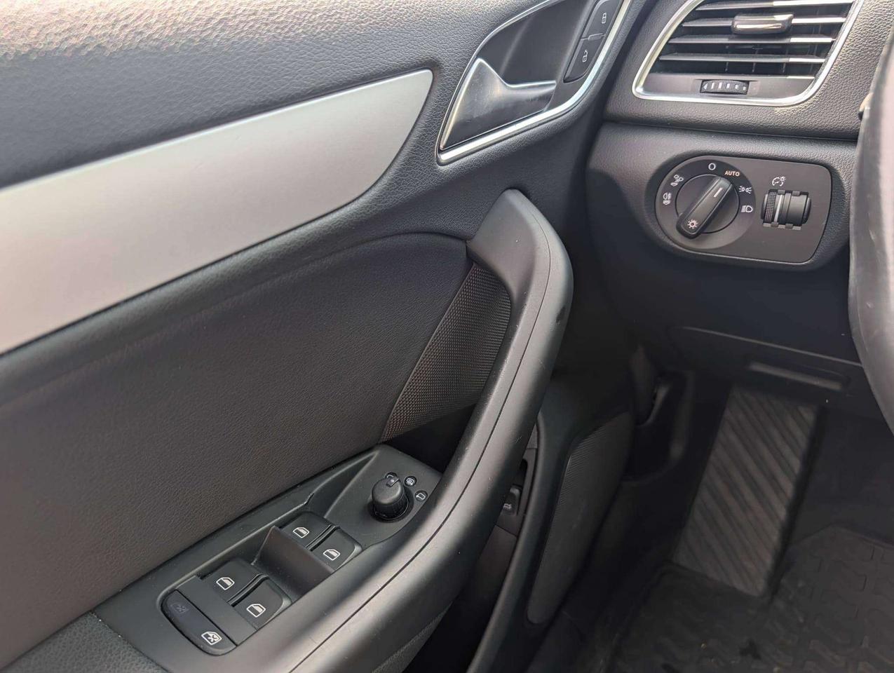 2016 Audi Q3 Komfort Photo