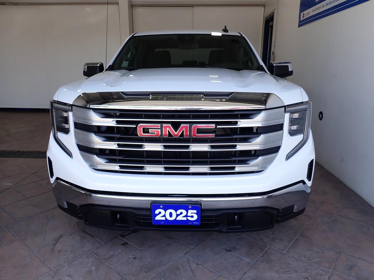 2025 GMC Sierra 1500 SLE 4WD CREW CAB NAVI 6'4 BOX Photo