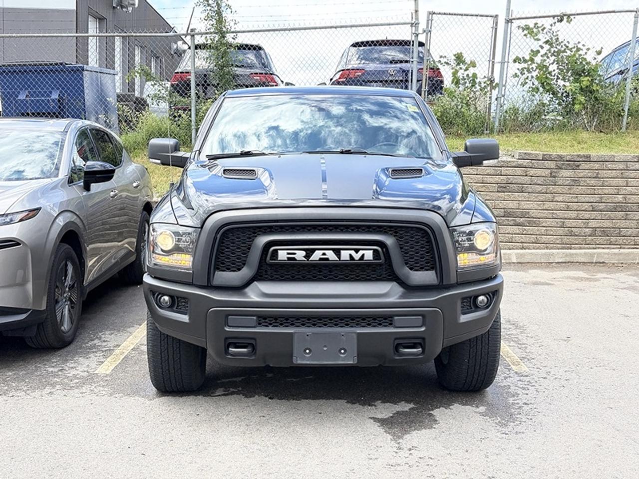 2021 RAM 1500 Classic WARLOCK Photo