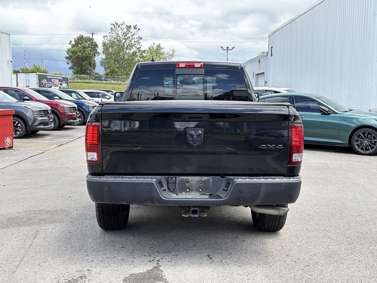 2021 RAM 1500 Classic WARLOCK Photo
