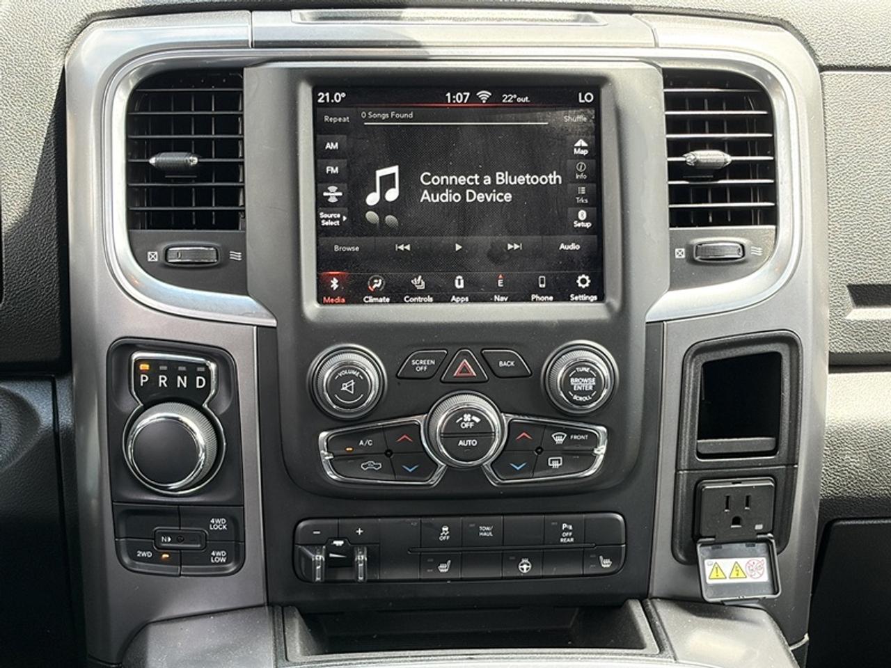 2021 RAM 1500 Classic WARLOCK Photo