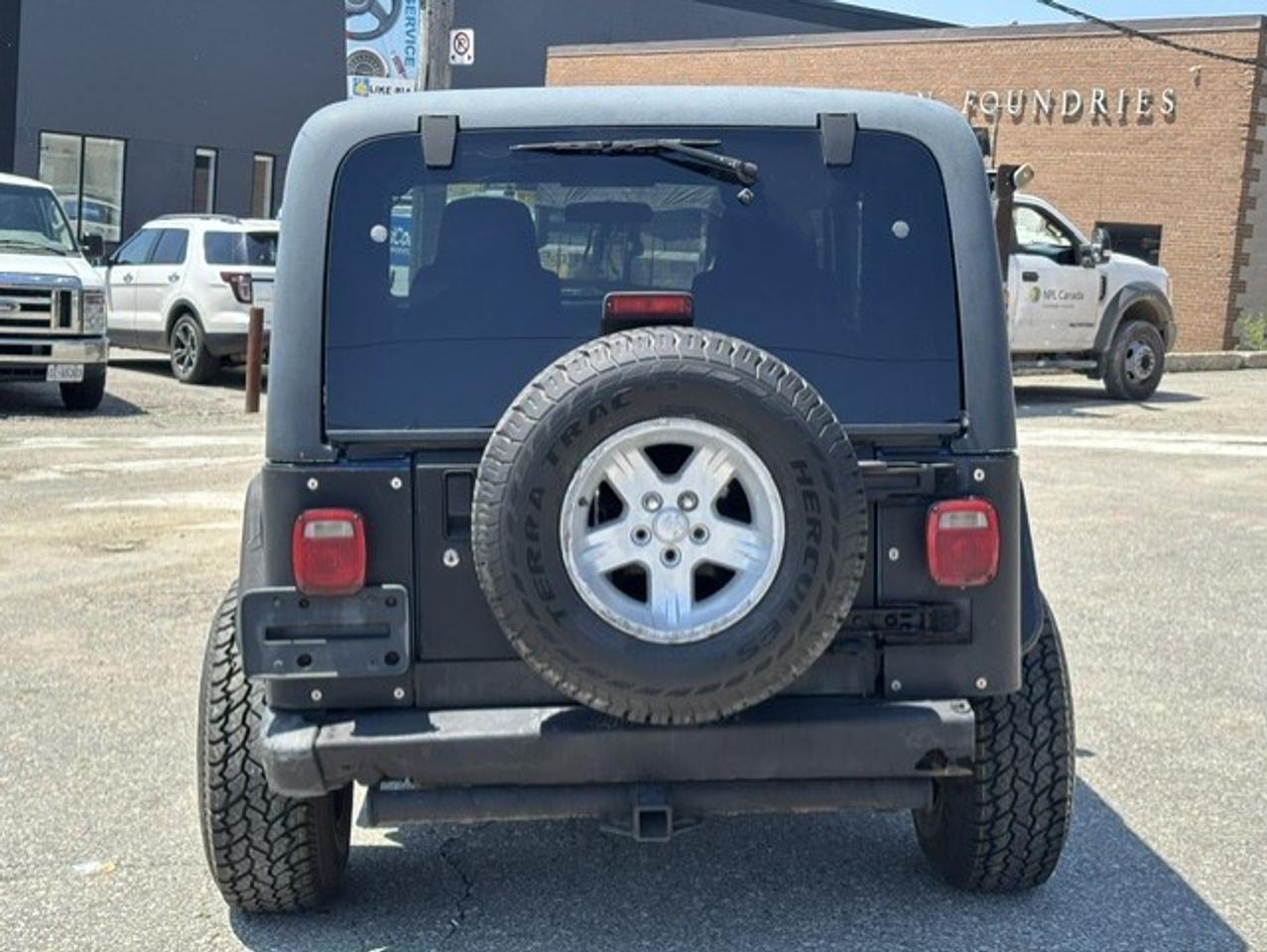 2005 Jeep TJ SPORT 4X4 **AUTOMATIC-AIR-NEW TIRES-CUSTOM LIGHTS* Photo