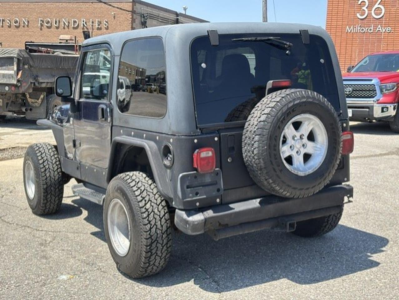 2005 Jeep TJ SPORT 4X4 **AUTOMATIC-AIR-NEW TIRES-CUSTOM LIGHTS* Photo3