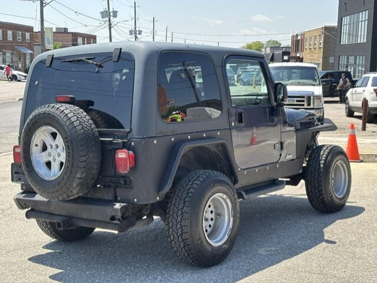 2005 Jeep TJ SPORT 4X4 **AUTOMATIC-AIR-NEW TIRES-CUSTOM LIGHTS* Photo
