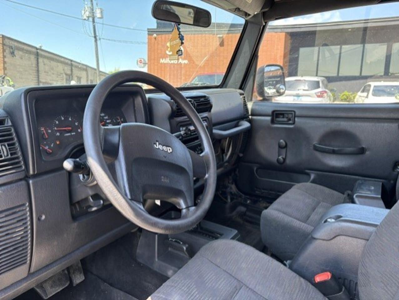 2005 Jeep TJ SPORT 4X4 **AUTOMATIC-AIR-NEW TIRES-CUSTOM LIGHTS* Photo