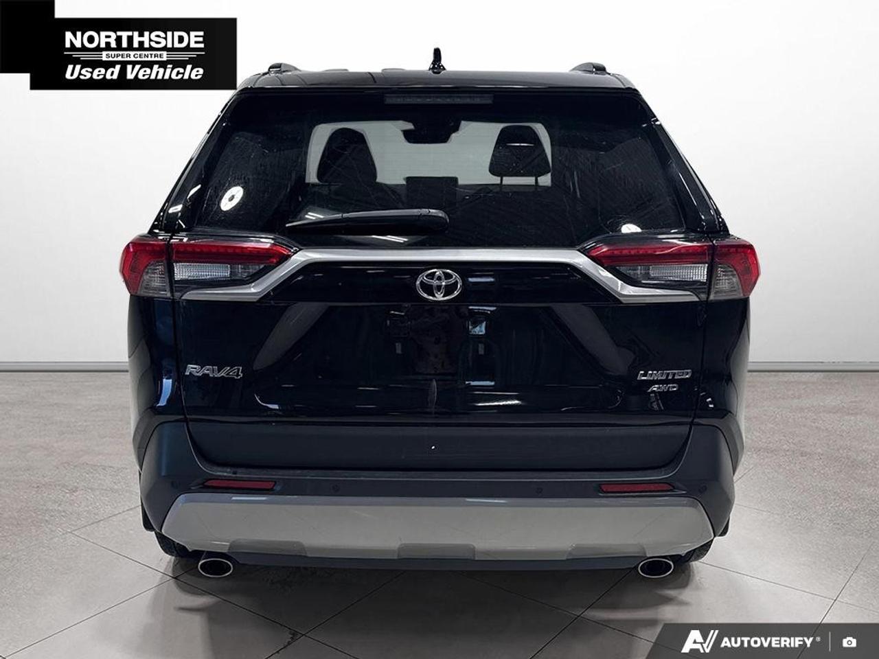 2022 Toyota RAV4 LIMITED AWD Photo