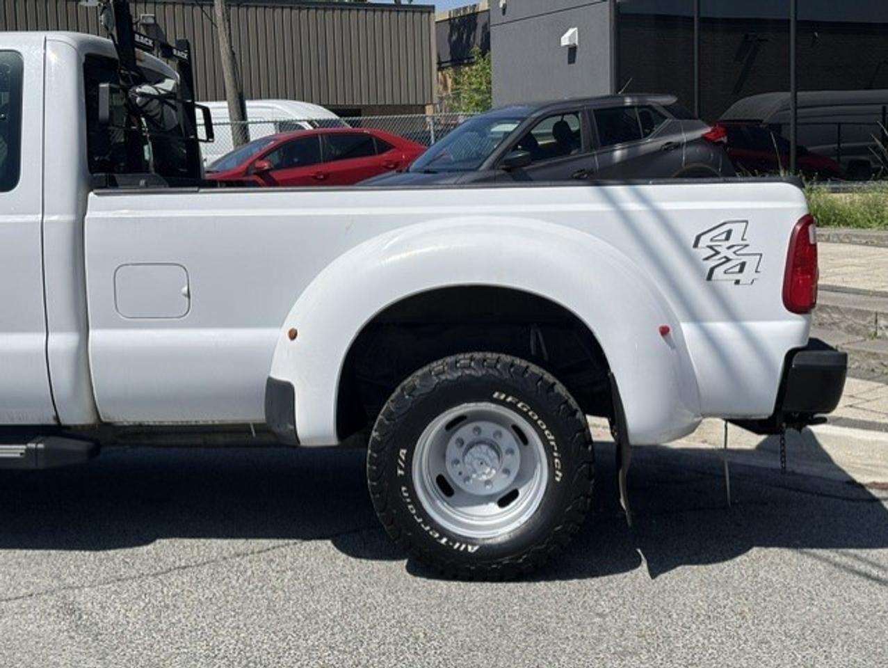 2013 Ford F-350 4WD Super Cab **DUALLY-8 FT LONG BOXXX-1 OWNER** Photo2