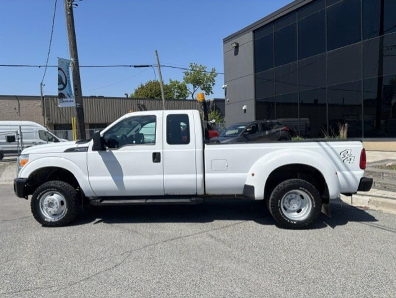 2013 Ford F-350 4WD Super Cab **DUALLY-8 FT LONG BOXXX-1 OWNER** Photo