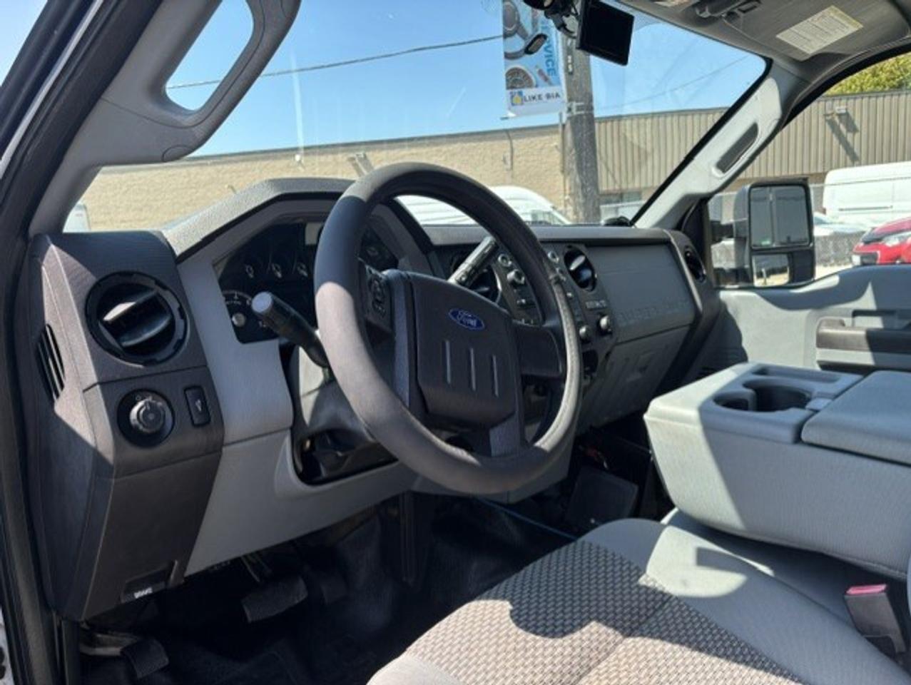 2013 Ford F-350 4WD Super Cab **DUALLY-8 FT LONG BOXXX-1 OWNER** Photo