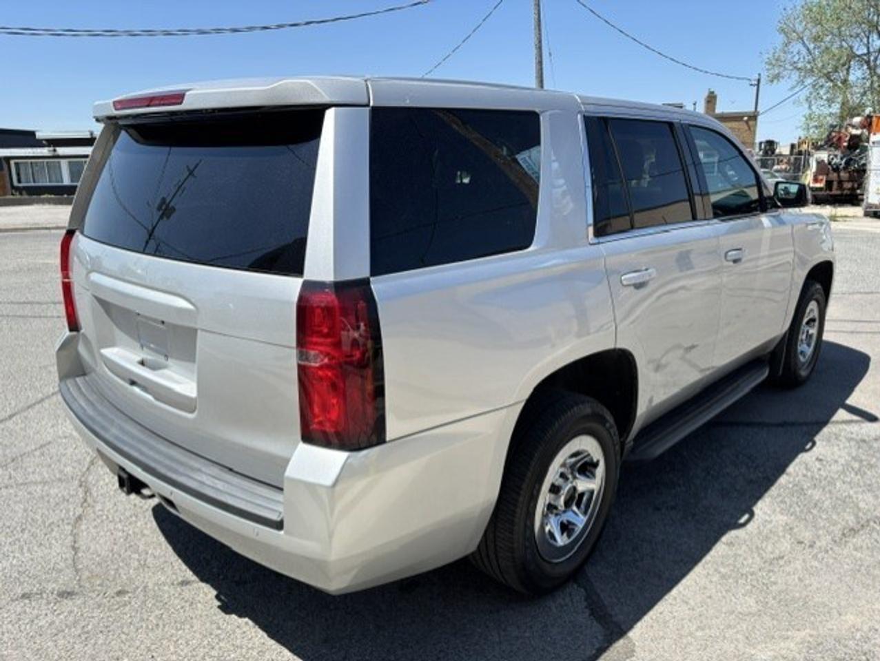2017 Chevrolet Tahoe 4WD-6 PASSENGER-BACK UP CAMERA-1 OWNER-CERTIFIED! Photo